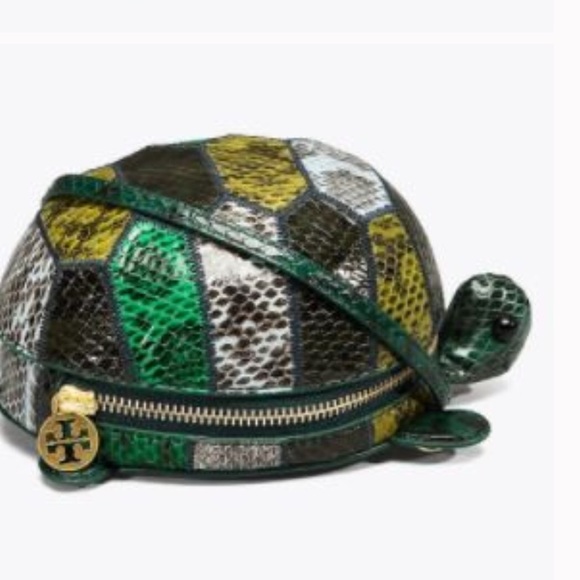 tory burch turtle bag
